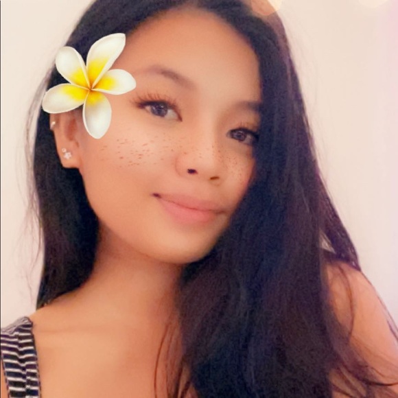 Meet your Posher, Sherina! NICE TO MEET Y’ALL 💕✨ - Picture 4 of 8